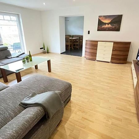 Shine Apartment Schwarzenfeld Екстериор снимка