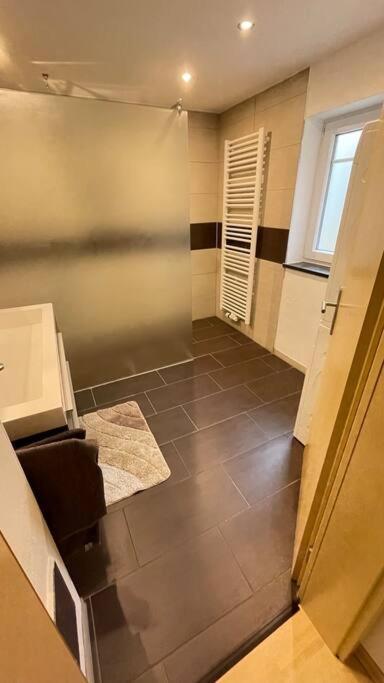 Shine Apartment Schwarzenfeld Екстериор снимка