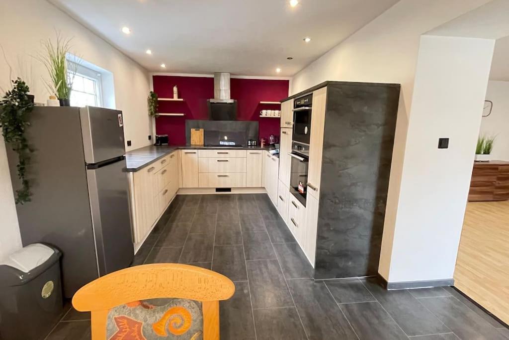 Shine Apartment Schwarzenfeld Екстериор снимка